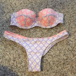 VS bikini